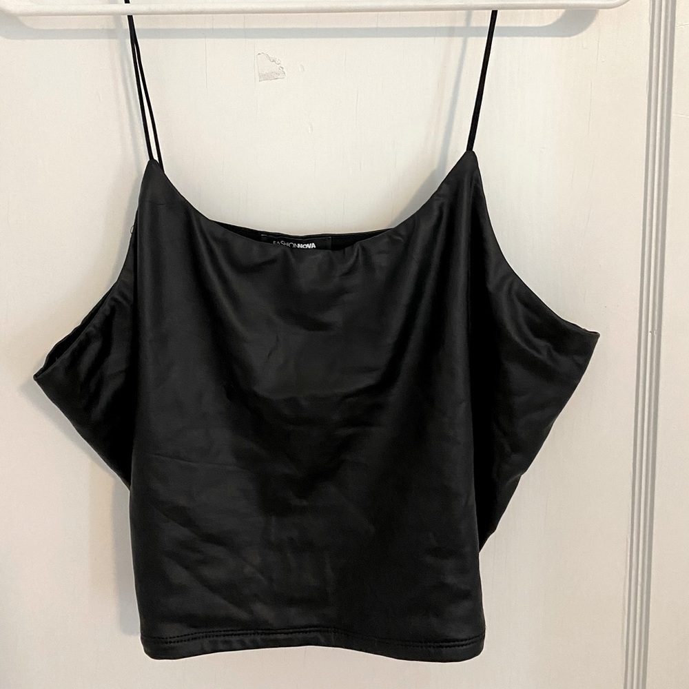 Plus size Fashion nova crop top